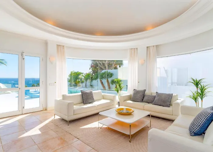 Ocean People By Willa *